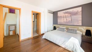 Posteľ alebo postele v izbe v ubytovaní R64 Deluxe Villa Déjà Vu + 37 fotografií