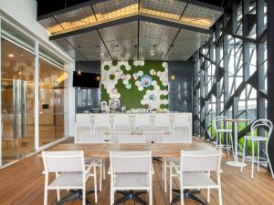 Istumisnurk majutusasutuses Ibis Styles Jakarta Sunter
