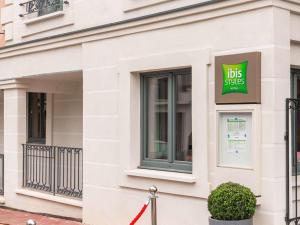 Afbeelding uit fotogalerij van ibis Styles Clamart Gare Grand Paris in Clamart