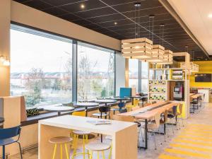 Ресторан / й інші заклади харчування у ibis Styles Geneve Palexpo Aeroport