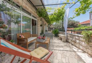 Balkón alebo terasa v ubytovaní Apartmani Antunović Podgora