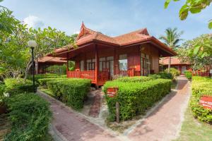 Vonkajšia záhrada v ubytovaní PP Erawan Palms Resort