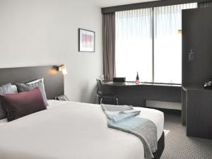 Postel nebo postele na pokoji v ubytování ibis Melbourne - Glen Waverley