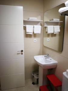 Et badeværelse på Apartamentos Gran Socaire de Noja