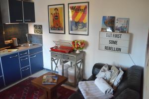A kitchen or kitchenette at Box58
