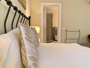 Кровать или кровати в номере Residence Lagos