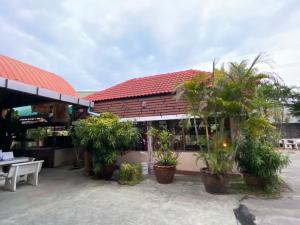 春丕โรงแรมภูน้ำฟ้า - Phunumfha Hotel ชุมแพ的相册照片