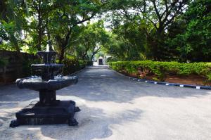 Aed väljaspool majutusasutust Tilko City Hotel Jaffna