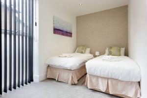 Gallery image of Stylish 2 bed 2 bath *Close To Beach and Centre with parking* in Bournemouth