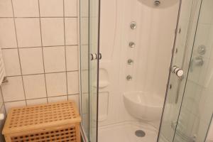 Koupelna v ubytování Rosenalm Scheidegg Apartment 256 + 22 fotografií