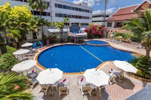 Bazén v ubytování Tony Resort nebo v jeho okolí
