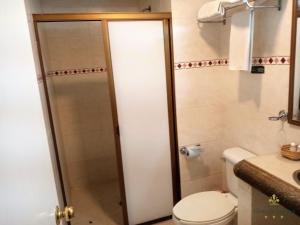 Koupelna v ubytování Hotel Florencia Regency