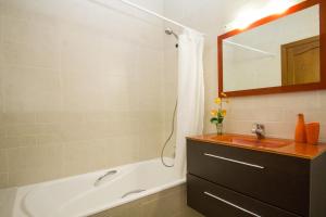 A bathroom at Finca Katia