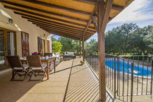 The swimming pool at or close to Finca Katia