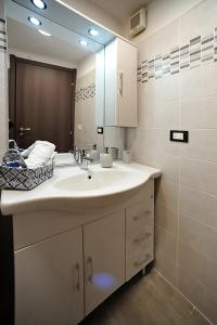 Phòng tắm tại Cozy studio in Turin city center by Wonderful Italy