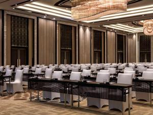 Zona business o sala conferenze di Pullman Shanghai Xuhui