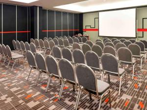 The business area and/or conference room at KIMAYA Braga Bandung by HARRIS