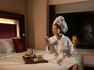 Pijača v nastanitvi Novotel Yangon Max