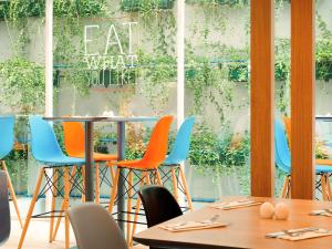 Restauracja lub miejsce do jedzenia w obiekcie Ibis Bandung Pasteur
