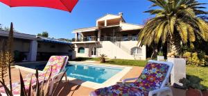 Bazén v ubytovaní Suite & Spa Panoramic Olivars alebo v jeho blízkosti