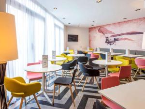 Gallery image of ibis Styles London Heathrow Airport in Hillingdon