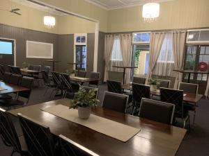 Majoituspaikan Biloela Hotel ravintola tai vastaava paikka