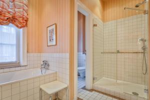 Salle de bains dans l'établissement Hotel Stadt Hamburg