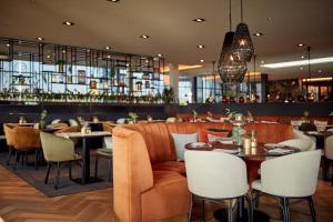 Restaurace v ubytování Van der Valk Hotel Breukelen