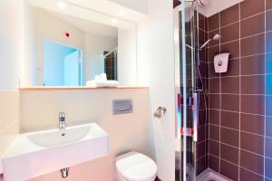 Bagno di Premiere Classe Caen Nord - Mémorial