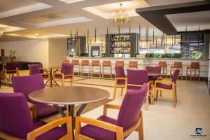 Uma área de estar em Grand Carimã Resort & Convention Center