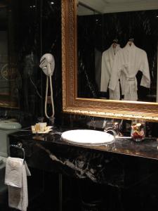 Kylpyhuone majoituspaikassa Hotel Alameda Palace