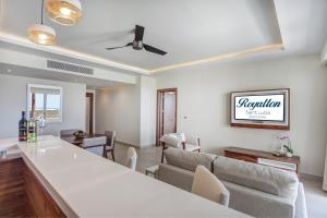 Royalton Saint Lucia, An Autograph Collection All-Inclusive Resort的休息区