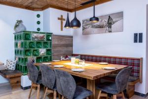 Zdjęcie z galerii obiektu Hotel Garni Siegmundshof - inclusive Joker Card im Sommer w Saalbach Hinterglemm