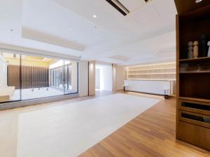 Kuchyň nebo kuchyňský kout v ubytování HOTEL MYSTAYS Aomori Station
