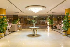 The lobby or reception area at اجنحة الماسم المخدومة -حى غرناطة