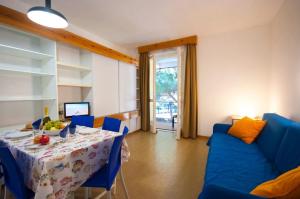 Гостиная зона в Residence Golfo Della Lacona