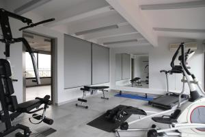 Fitness centrum a/nebo fitness zařízení v ubytování Palmyra Beach Hotel