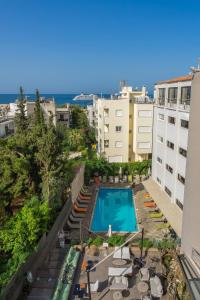 Gallery image of Palmyra Beach Hotel in Athens