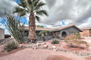 Bright Secluded Home 3Mi to Lake Havasu State Park