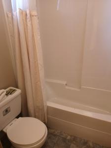 Afbeelding uit fotogalerij van Ranchland Villa Motel in Merritt