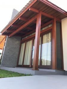 O edifício em que a casa de temporada se localiza