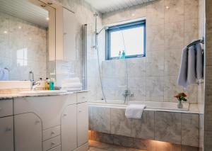 Koupelna v ubytování B&B Bleiswijk + 20 fotografií