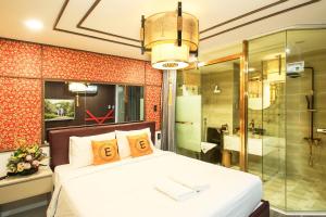 Postel nebo postele na pokoji v ubytování EROS Hotel - Love Hotel