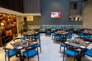 Restaurace v ubytování Royal Orchid Golden Suites Pune