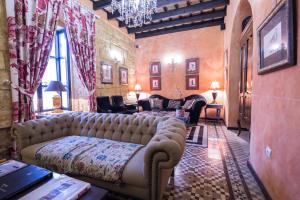 Posedenie v ubytovaní La Casona de Calderón Gastronomic & Boutique Hotel