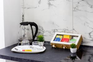 Coffee and tea making facilities at Elly's B&B