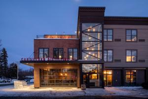 Gallery image of Cantilever Hotel, Trademark Collection by Wyndham in Ranier