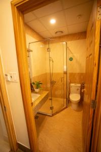 Koupelna v ubytování Huynh Duc 2 Hotel