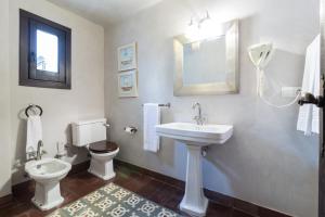 Kúpeľňa v ubytovaní La Casona de Calderón Gastronomic & Boutique Hotel