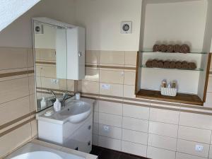 Koupelna v ubytování Apartmán Stodola